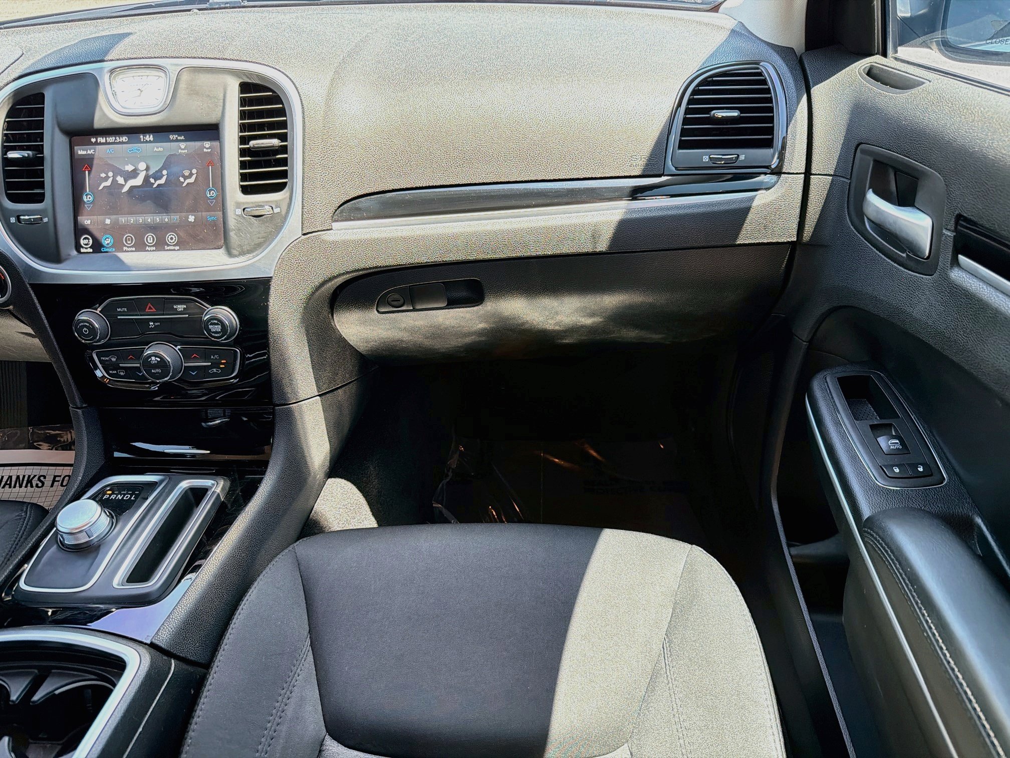 Used 2023 Gloss Black Chrysler Touring image 17
