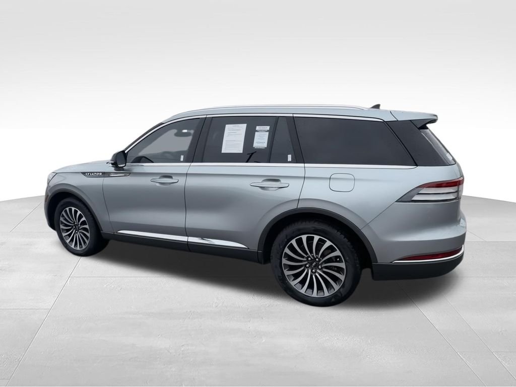 Used 2023 Silver Lincoln Standard image 6