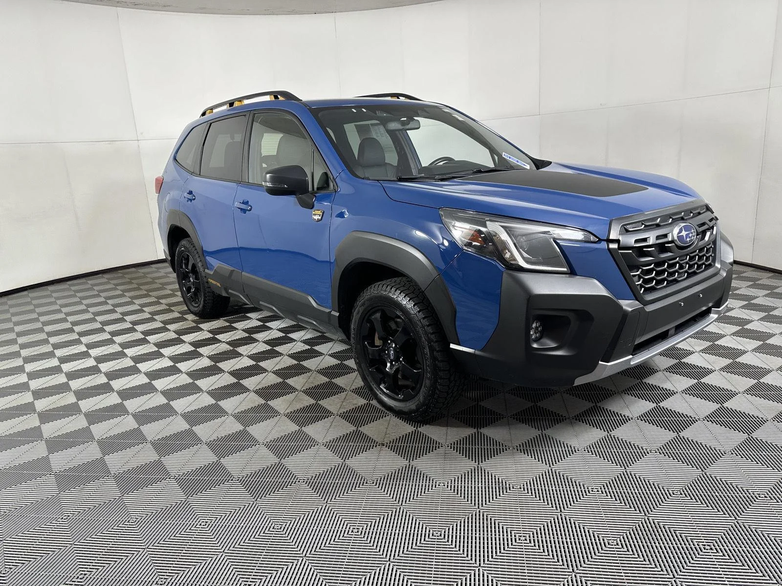 Used 2024 Geyser Blue Subaru Wilderness image 15