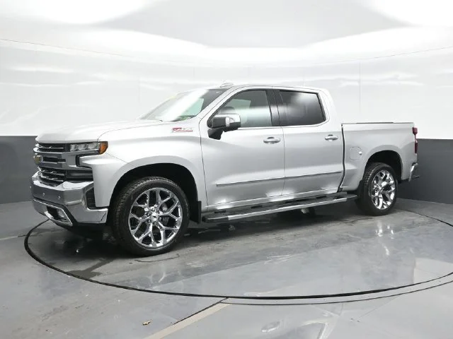 Used 2022 SILVER ICE METALLIC Chevrolet LTZ image 5