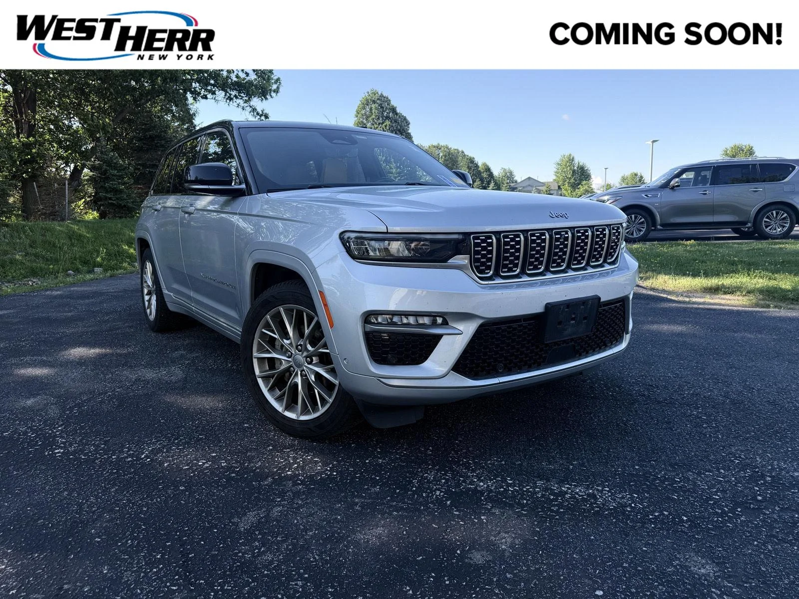 Used 2023 SILVER ZYNITH Jeep SUMMIT image 1