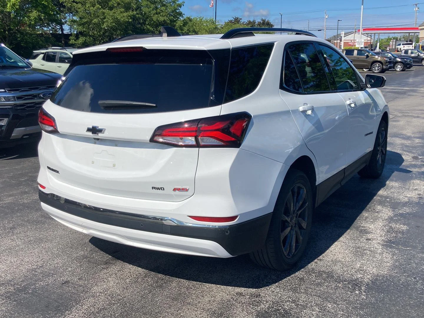 Used 2023 Summit White Chevrolet RS image 7
