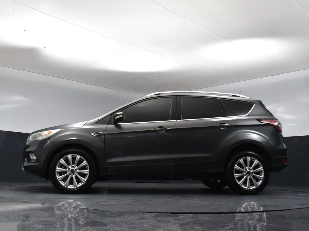 Used 2017 Gray Ford Titanium image 9