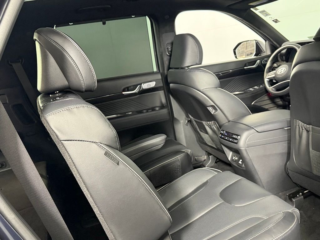 Used 2024 White Hyundai Calligraphy image 28