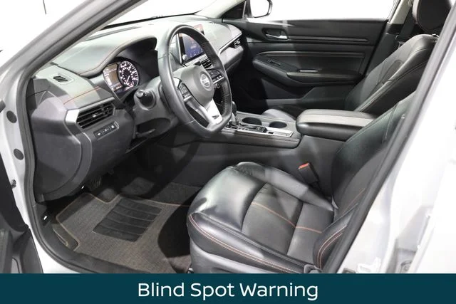 2020 Nissan Altima SR - Photo 10