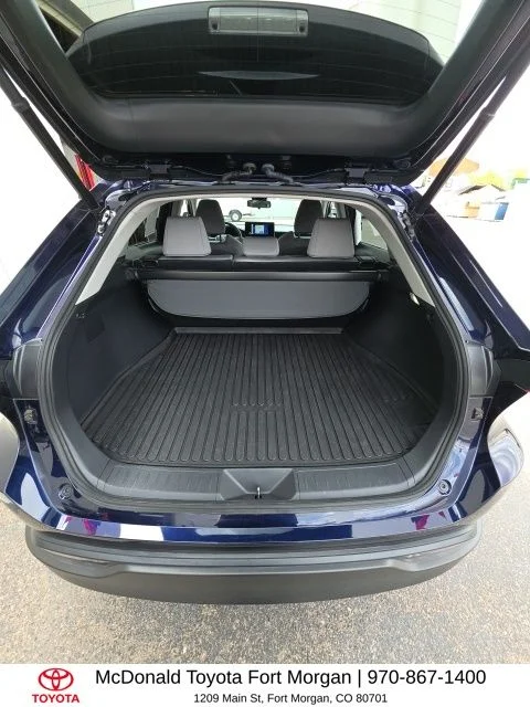 Used 2023  Toyota LE image 16