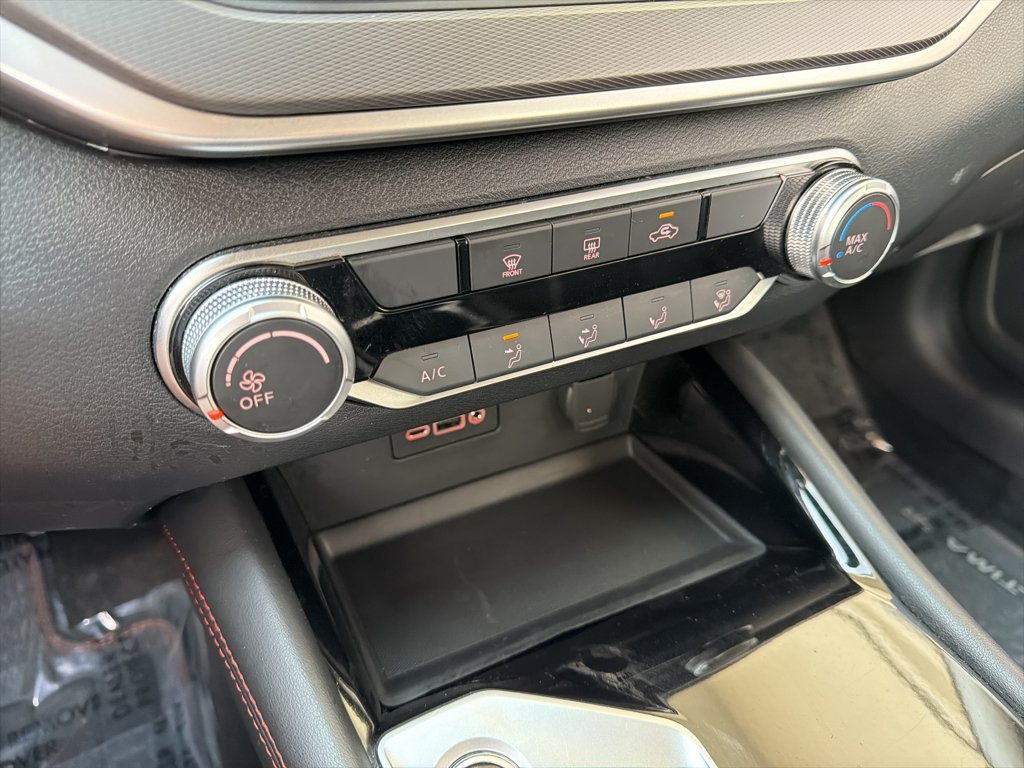 Used 2025 Grey Nissan SR image 21