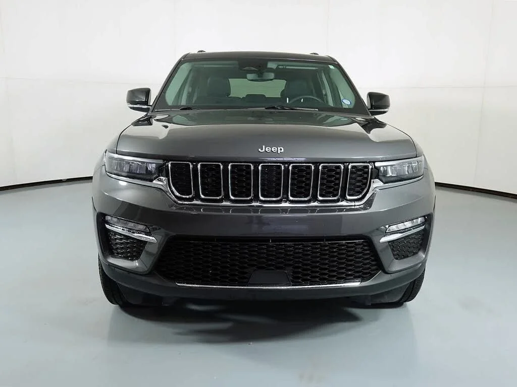 Certified Used 2024 Gray Jeep Limited image 7