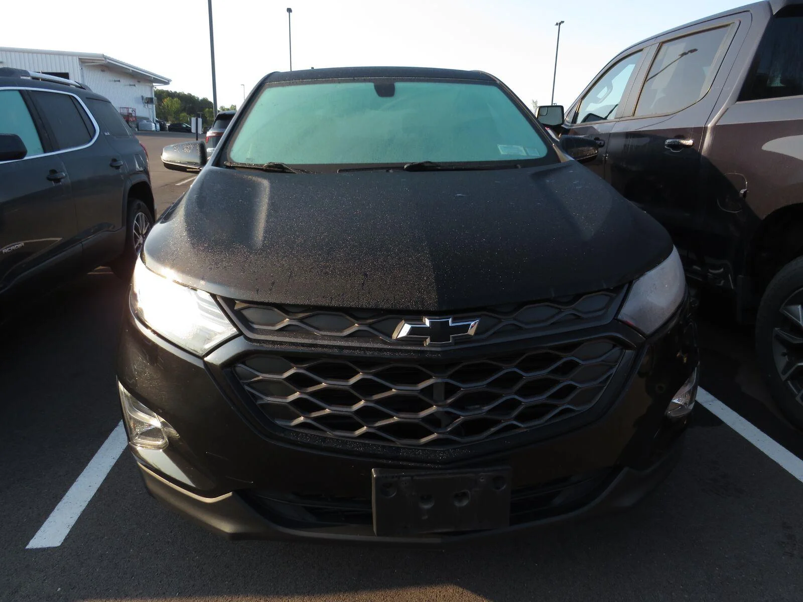 Used 2019 MOSAIC BLACK METALLIC Chevrolet LT image 4