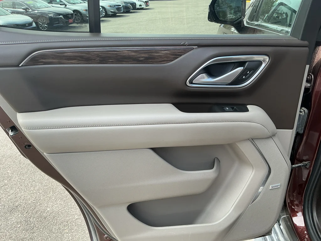 Used 2022 Auburn Metallic Chevrolet LT image 18