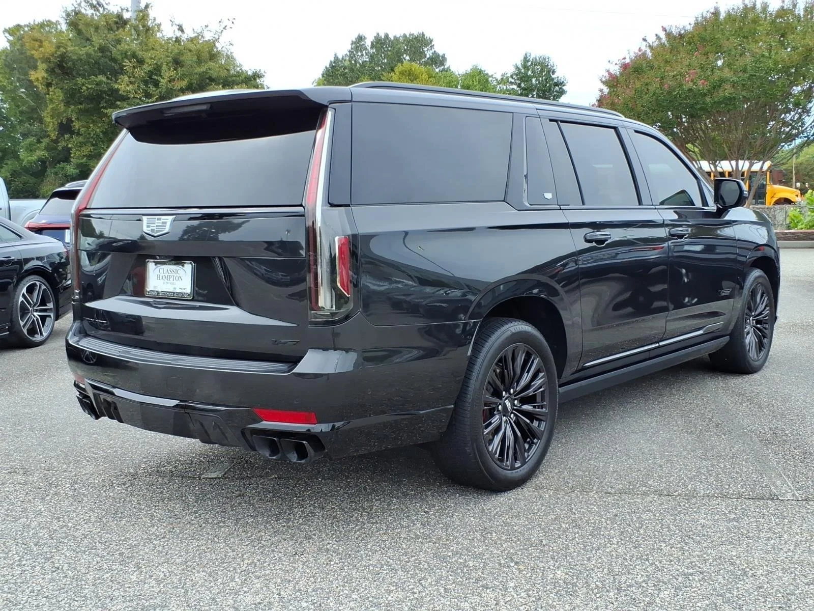 Used 2024 Black Diamond Tricoat Cadillac AWD V-Series image 8