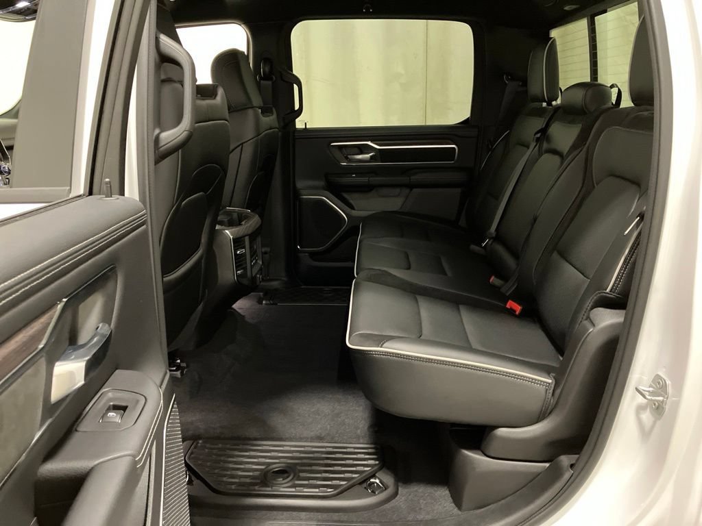 New 2026 Ivory White Tri-Coat Pearl-Coat Exterior Paint RAM Laramie image 18