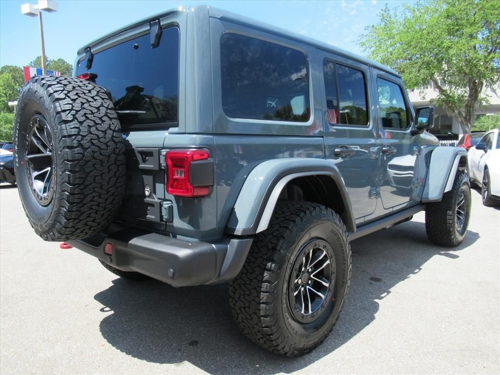 New 2026 Anvil Clear-Coat Exterior Paint Jeep Rubicon X image 7