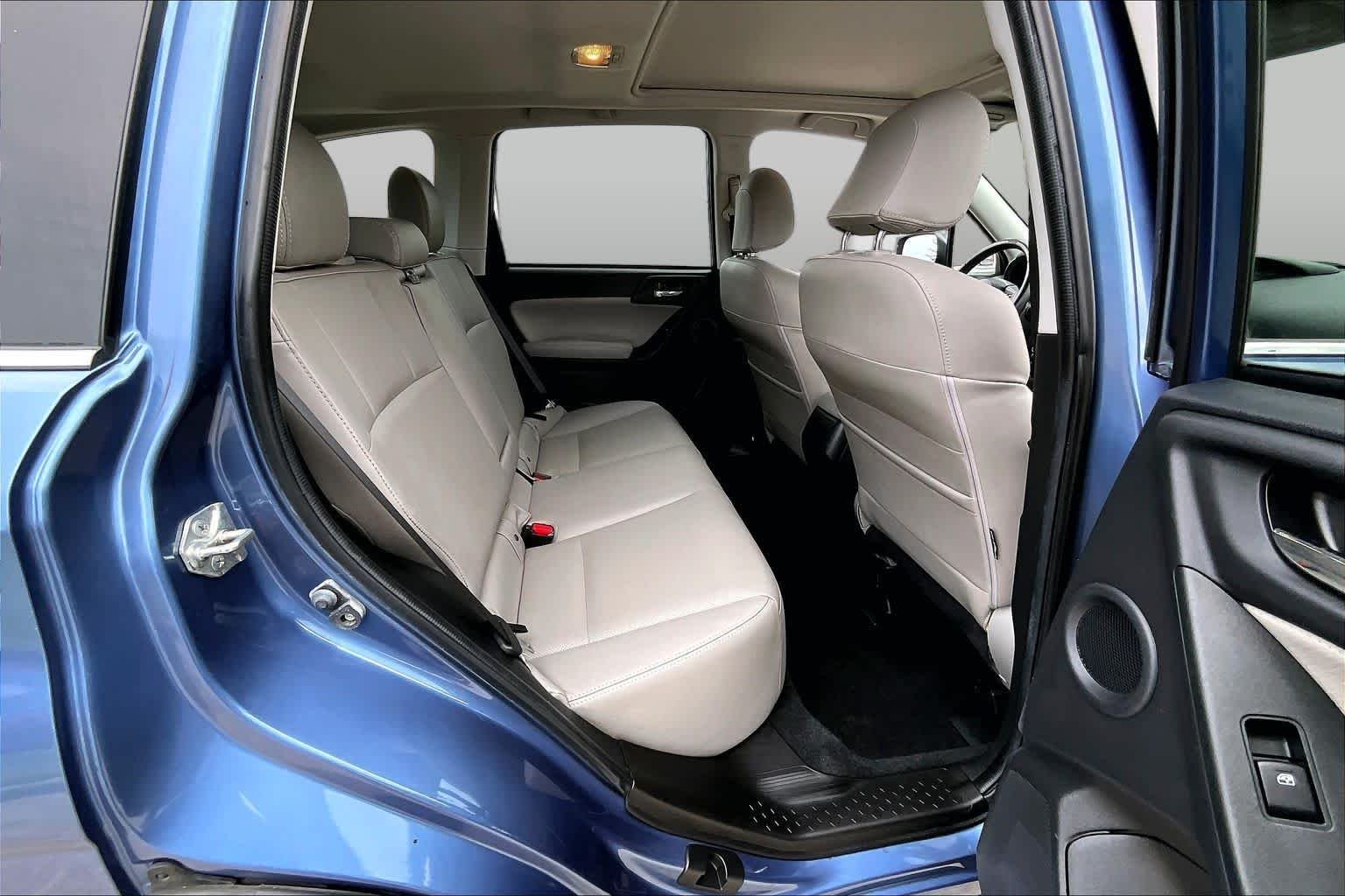 Used 2016 Quartz Blue Pearl Subaru 2.5i Limited image 20