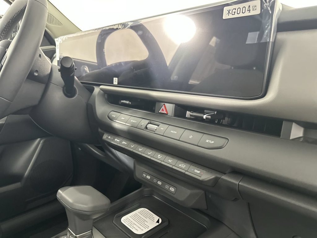 New 2027 Pale Gray Kia S image 15