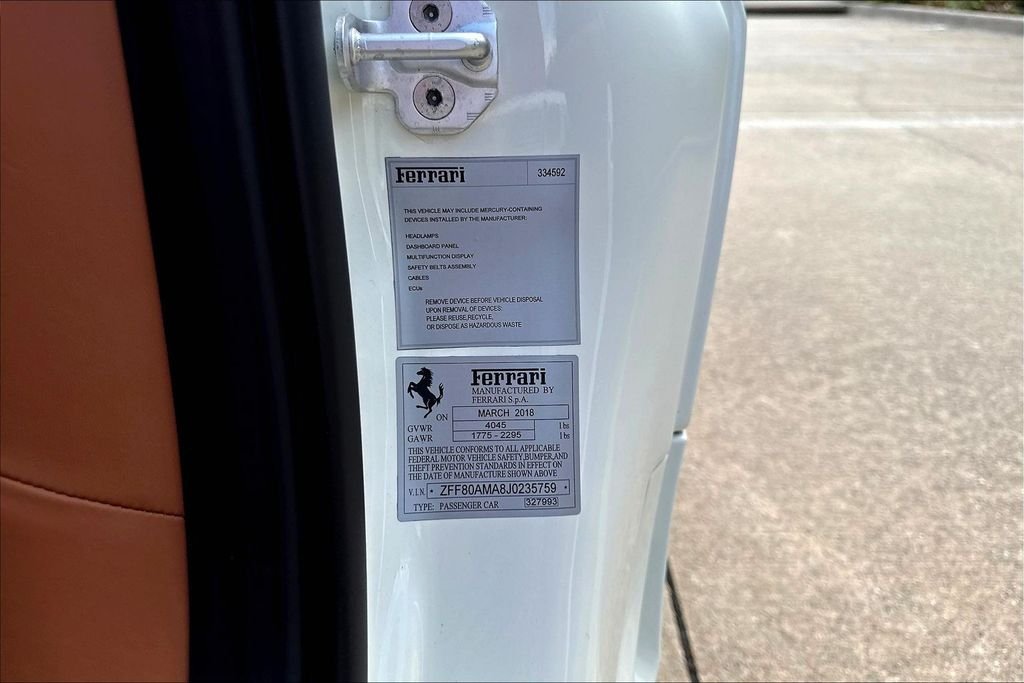 Used 2018  Ferrari  image 17