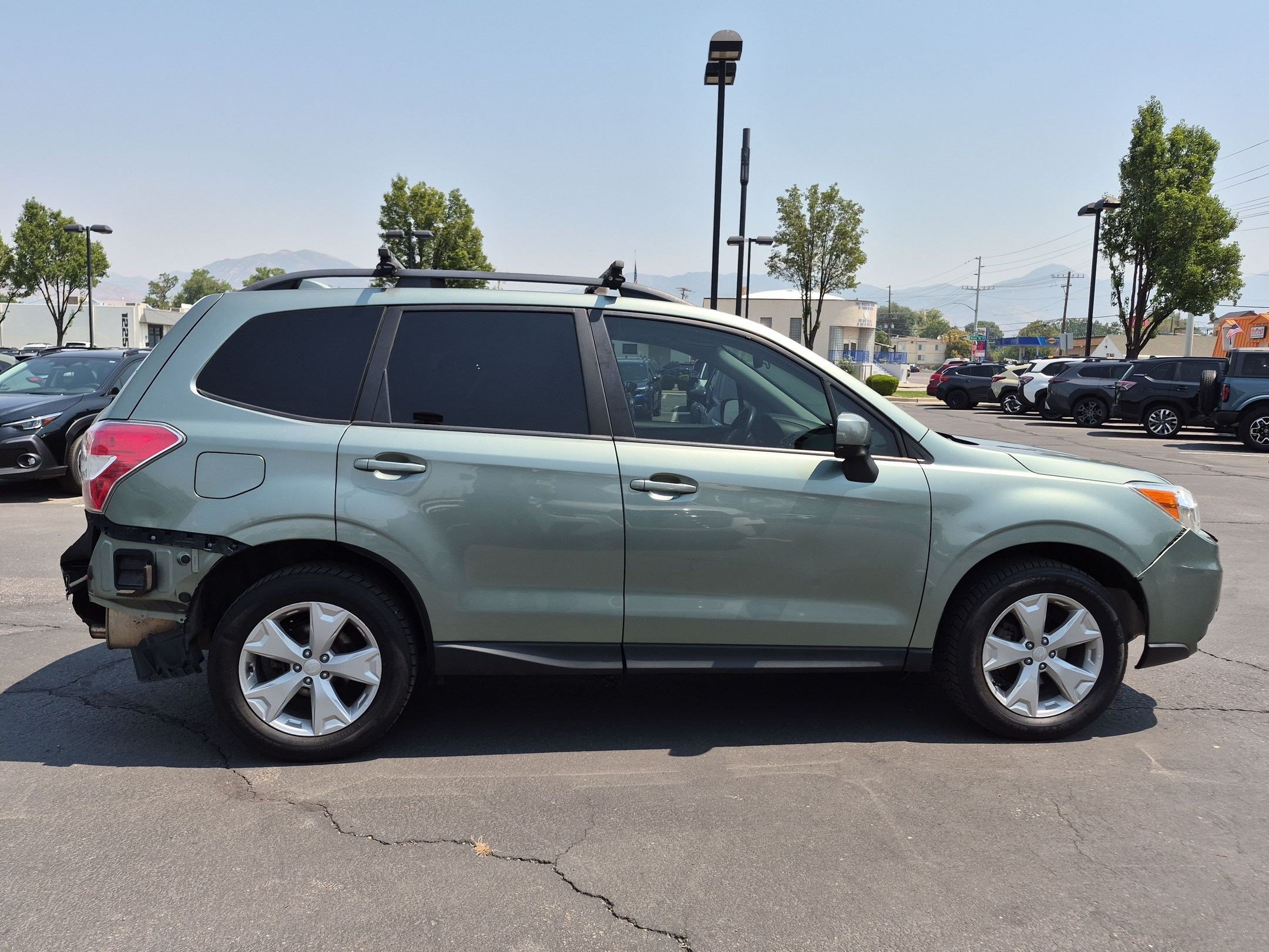 Used 2016 Jasmine Green Metallic Subaru 2.5i Premium image 2
