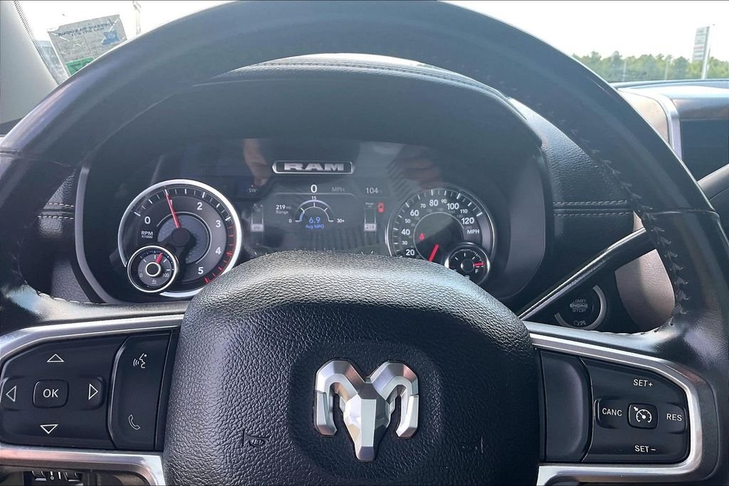 Used 2024 Silver Ram Laramie image 12