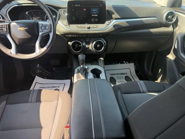 Used 2024 Summit White Chevrolet 2LT image 11