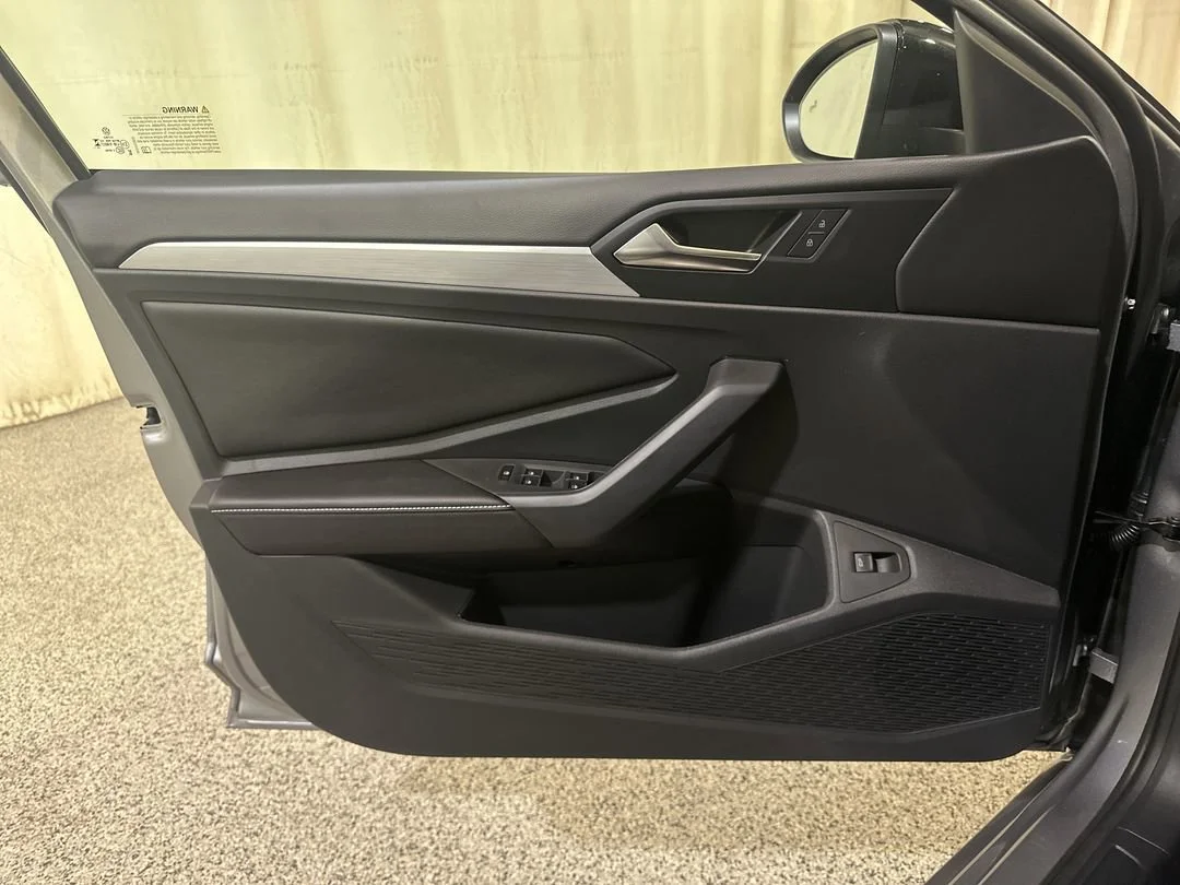 2026 Volkswagen Jetta Sport - Photo 17