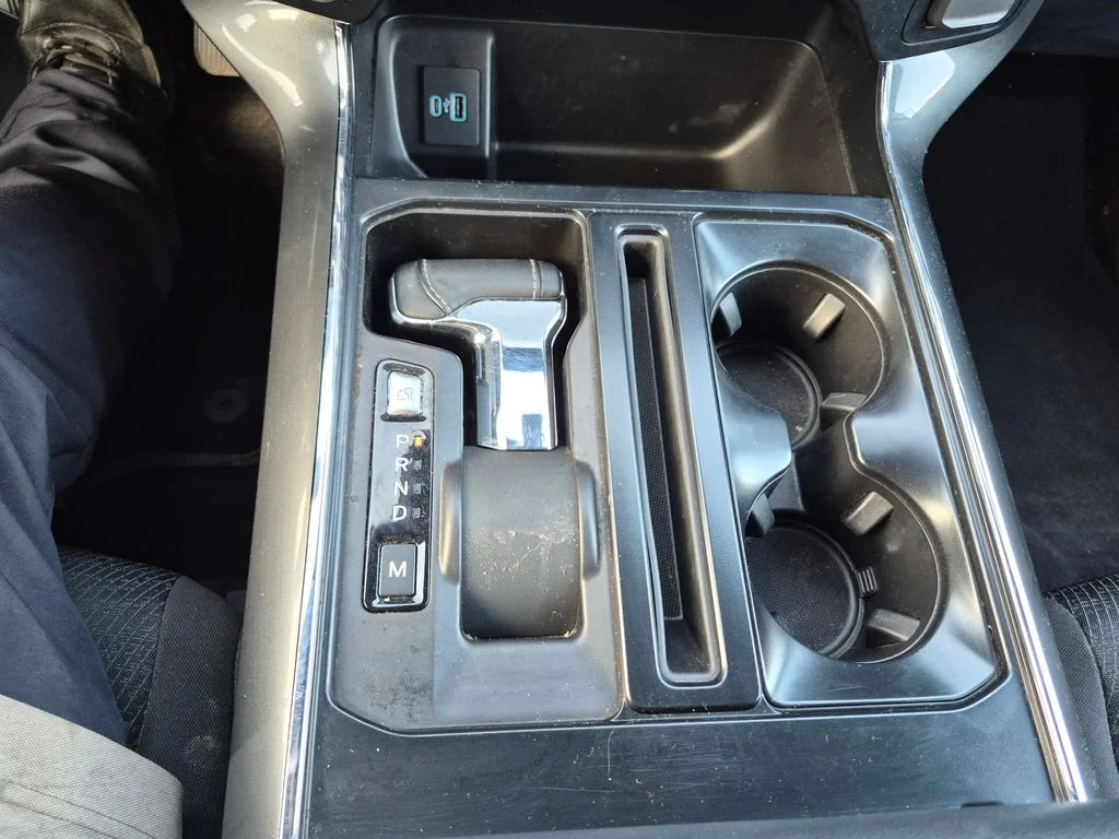 Certified Used 2023 Oxford White Ford XLT image 36