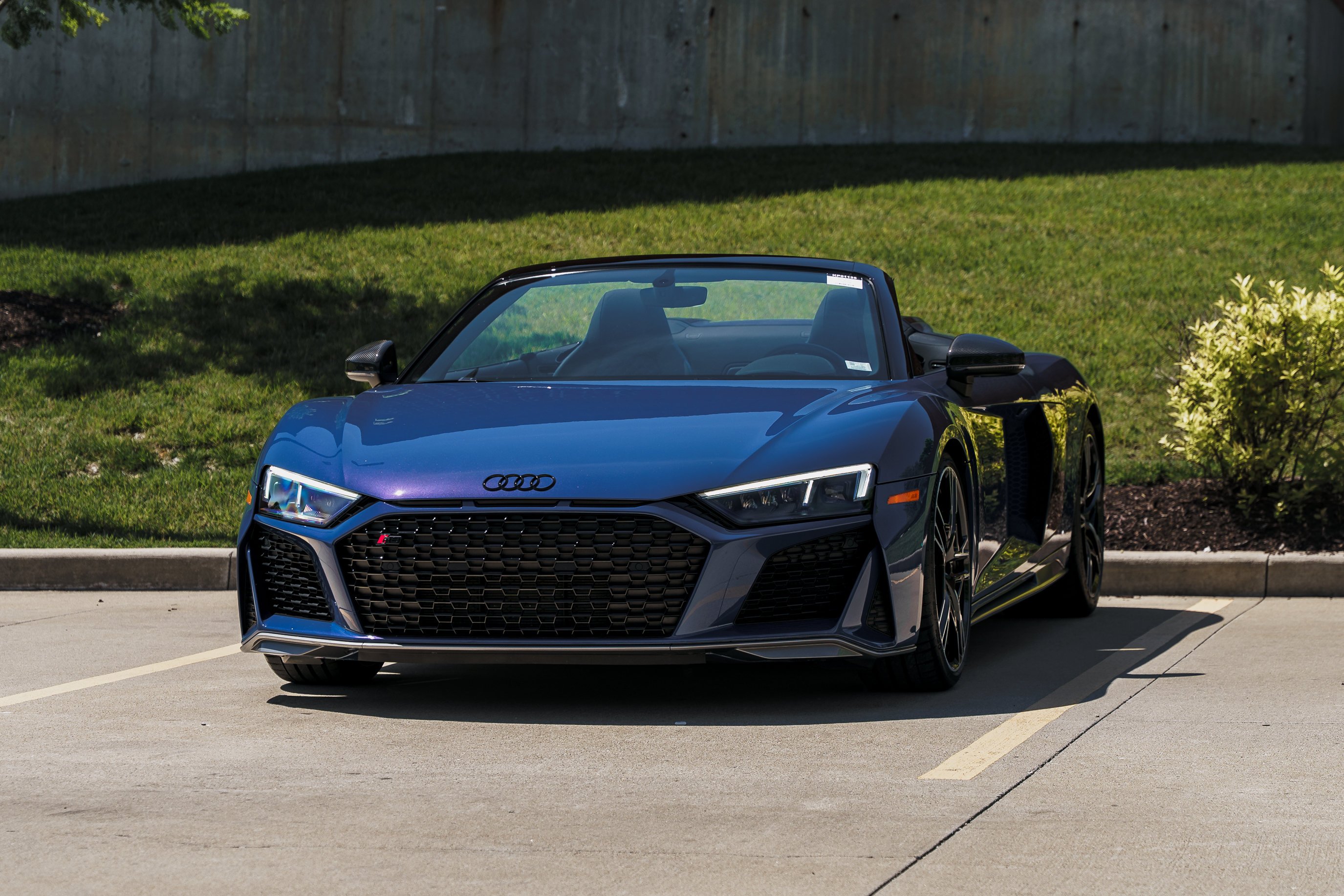 Used 2020 Ascari Blue Metallic Audi V10 performance image 9