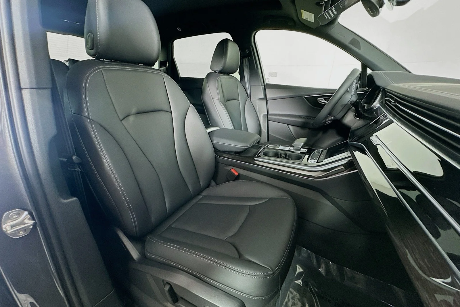 2026 Audi Q7 Premium - Photo 8