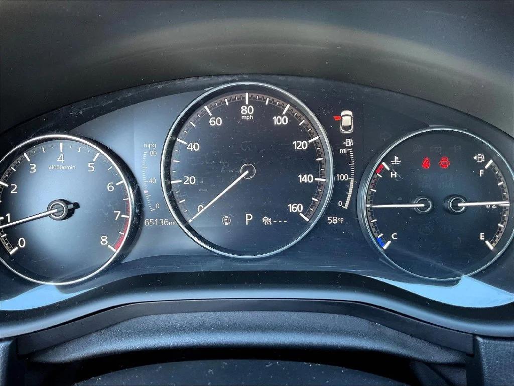 Used 2020 Red Mazda Preferred image 13