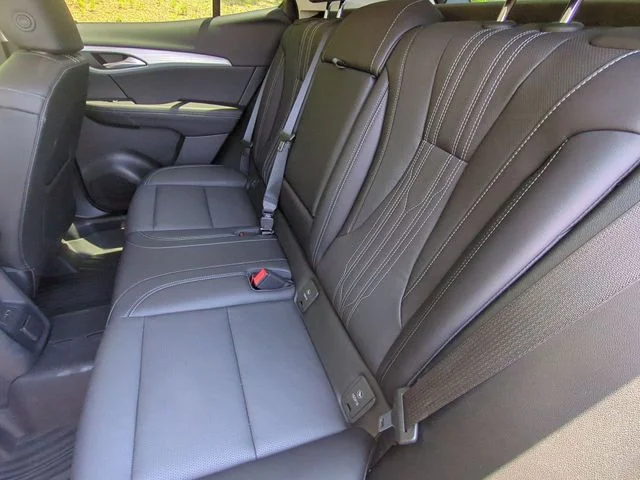 Used 2025 Black Buick Avenir image 28