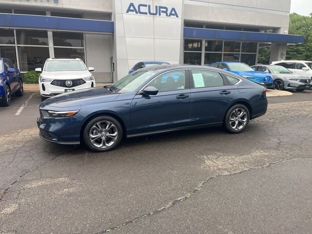 Used 2024 Canyon River Blue Metallic Honda EX image 38