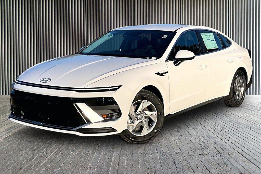 New 2027  Hyundai SE image 2