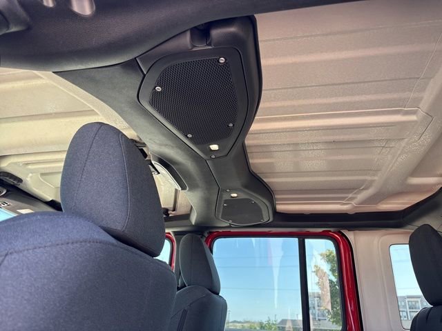 Used 2024 Red Jeep Sahara image 17