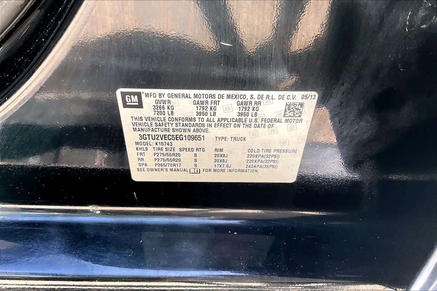 Used 2014 Onyx Black GMC SLT image 35