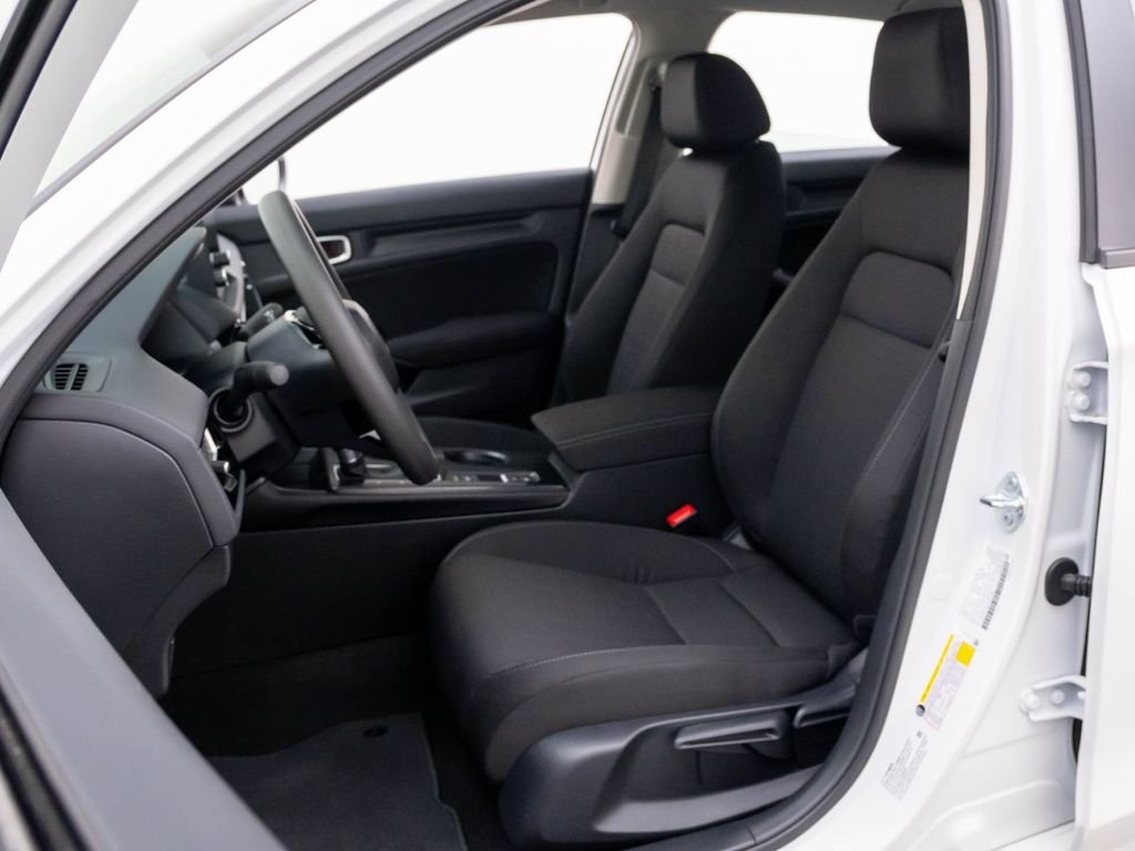 New 2026 Platinum White Pearl Honda LX image 16