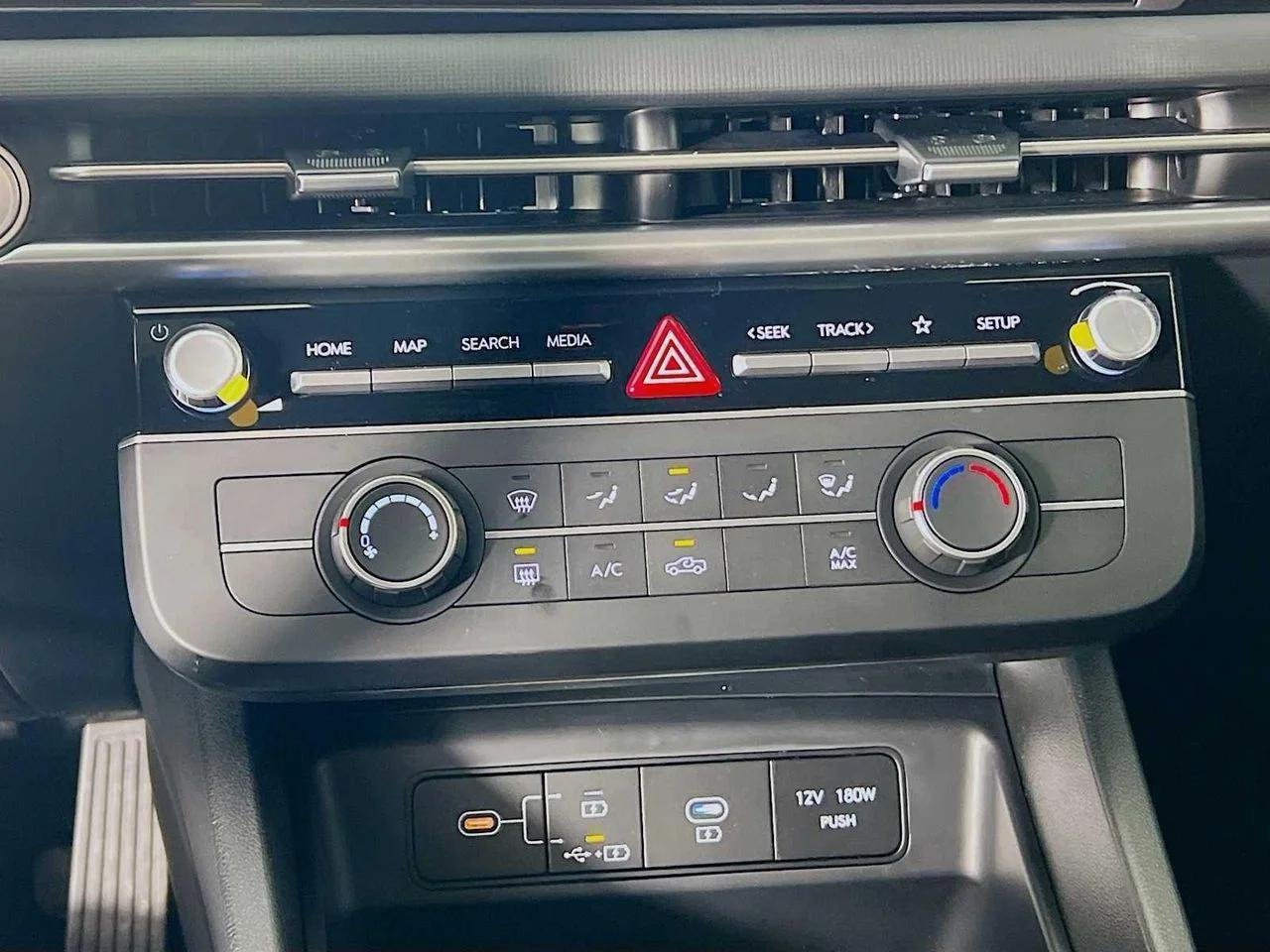 New 2026 Atlas White Hyundai SE AWD image 11