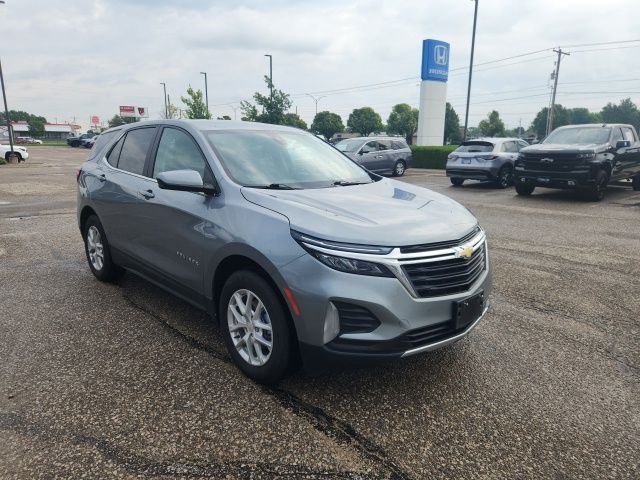 Used 2024 Gray Chevrolet LT image 3