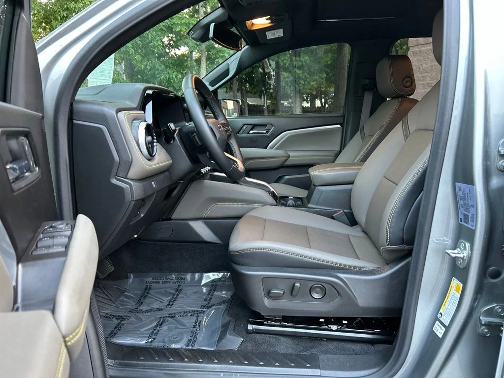 Used 2026 Gray Chevrolet ZR2 image 14