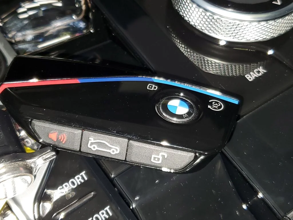 New 2026 Skyscraper Grey Metallic BMW M60i image 26