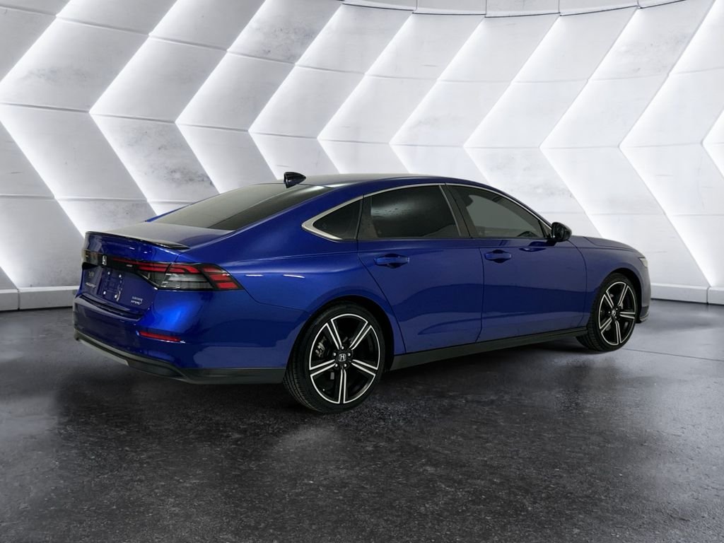 Used 2024  Honda Sport image 4
