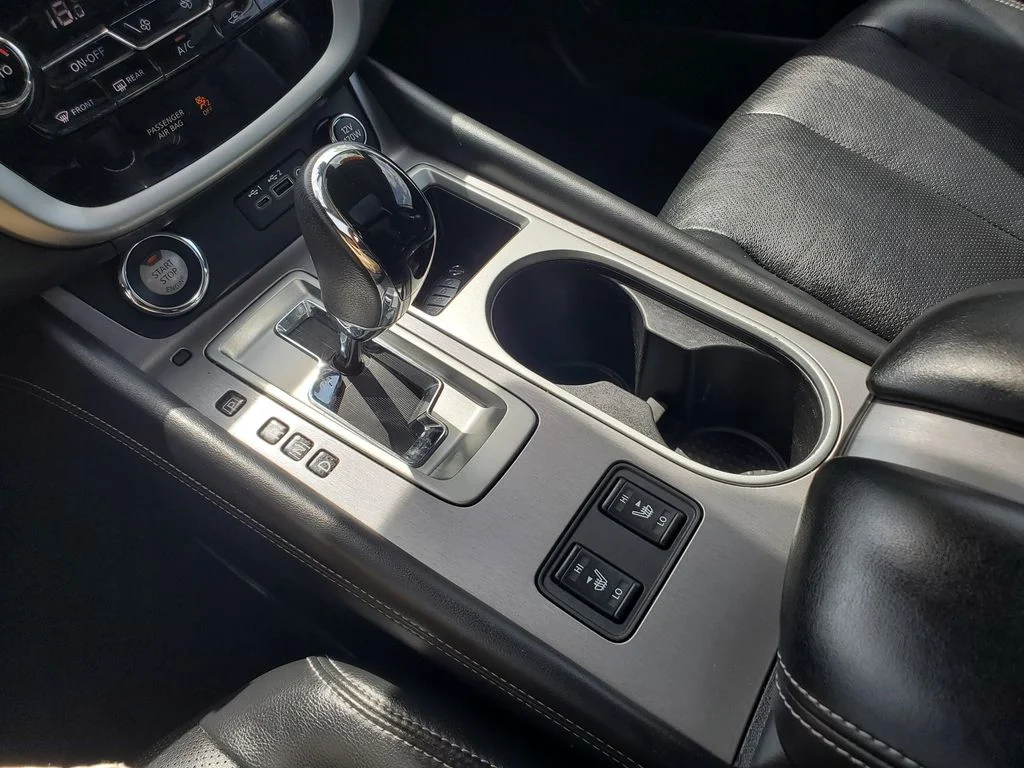 Used 2020 Black Nissan SL image 19