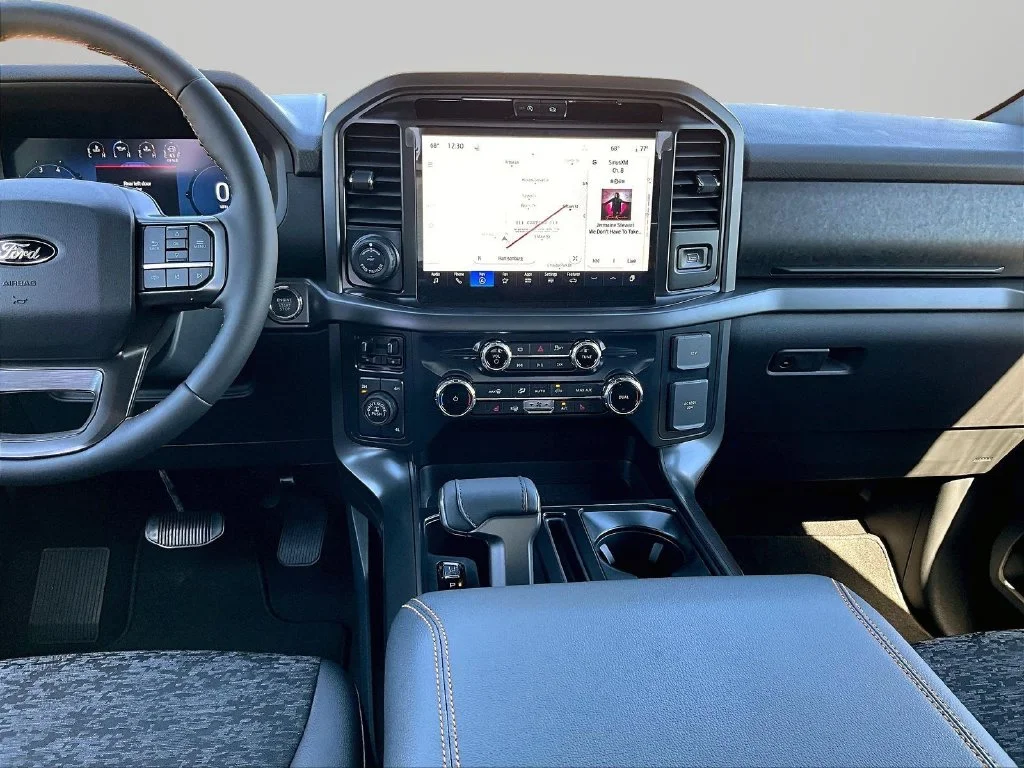 New 2026 Oxford White Ford Tremor® image 6