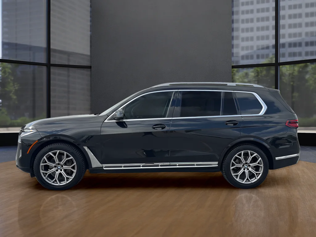 Used 2025 Black BMW xDrive40i image 2