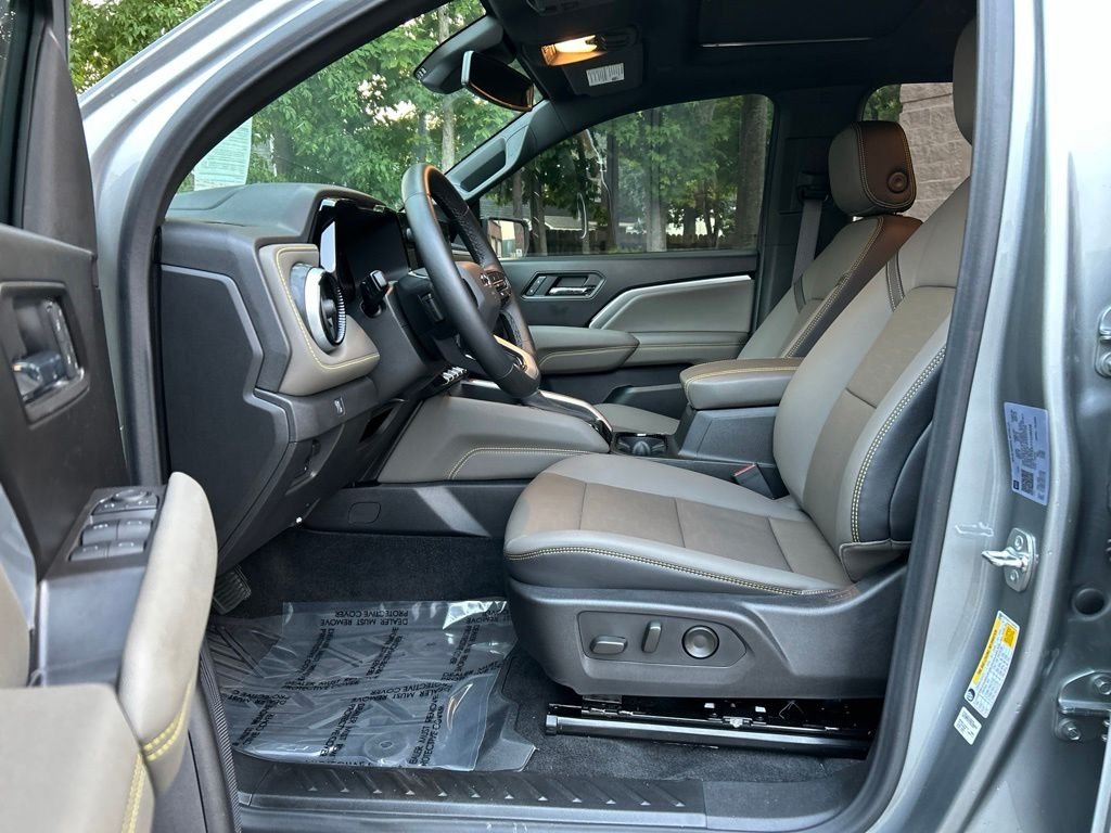 Used 2026 Gray Chevrolet ZR2 image 14