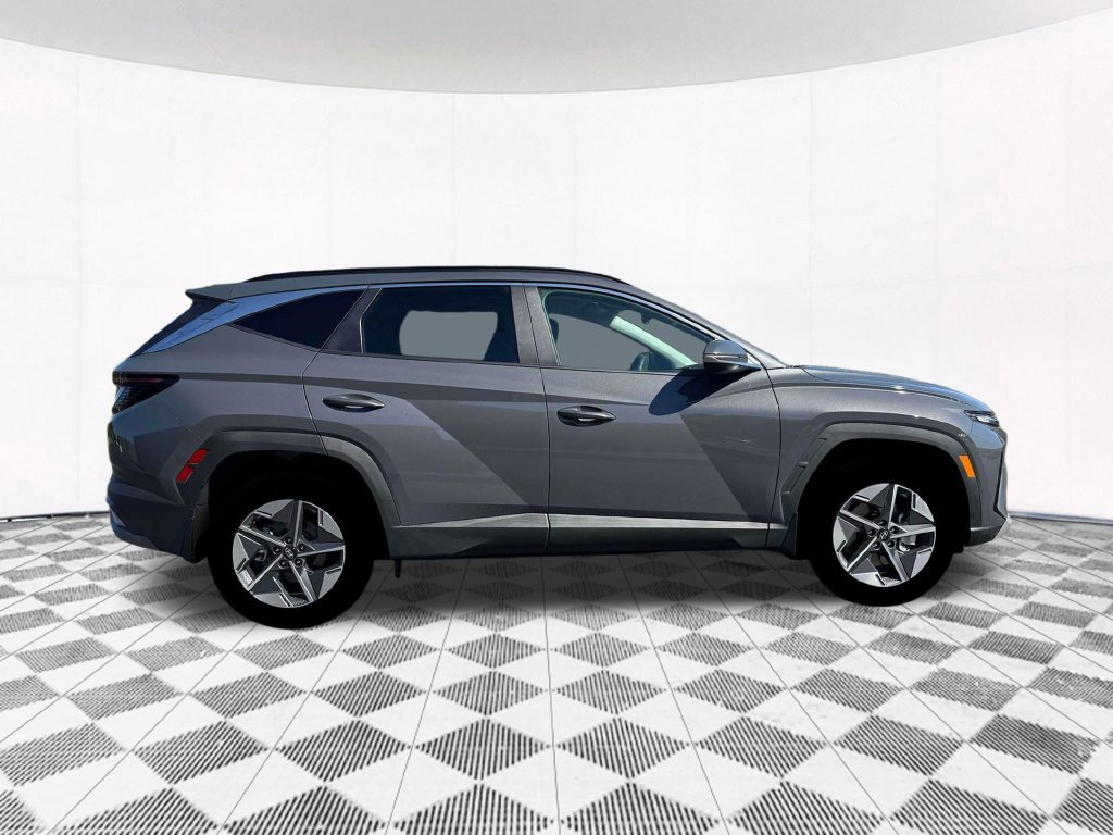 New 2026 Gray Hyundai SEL Premium image 13