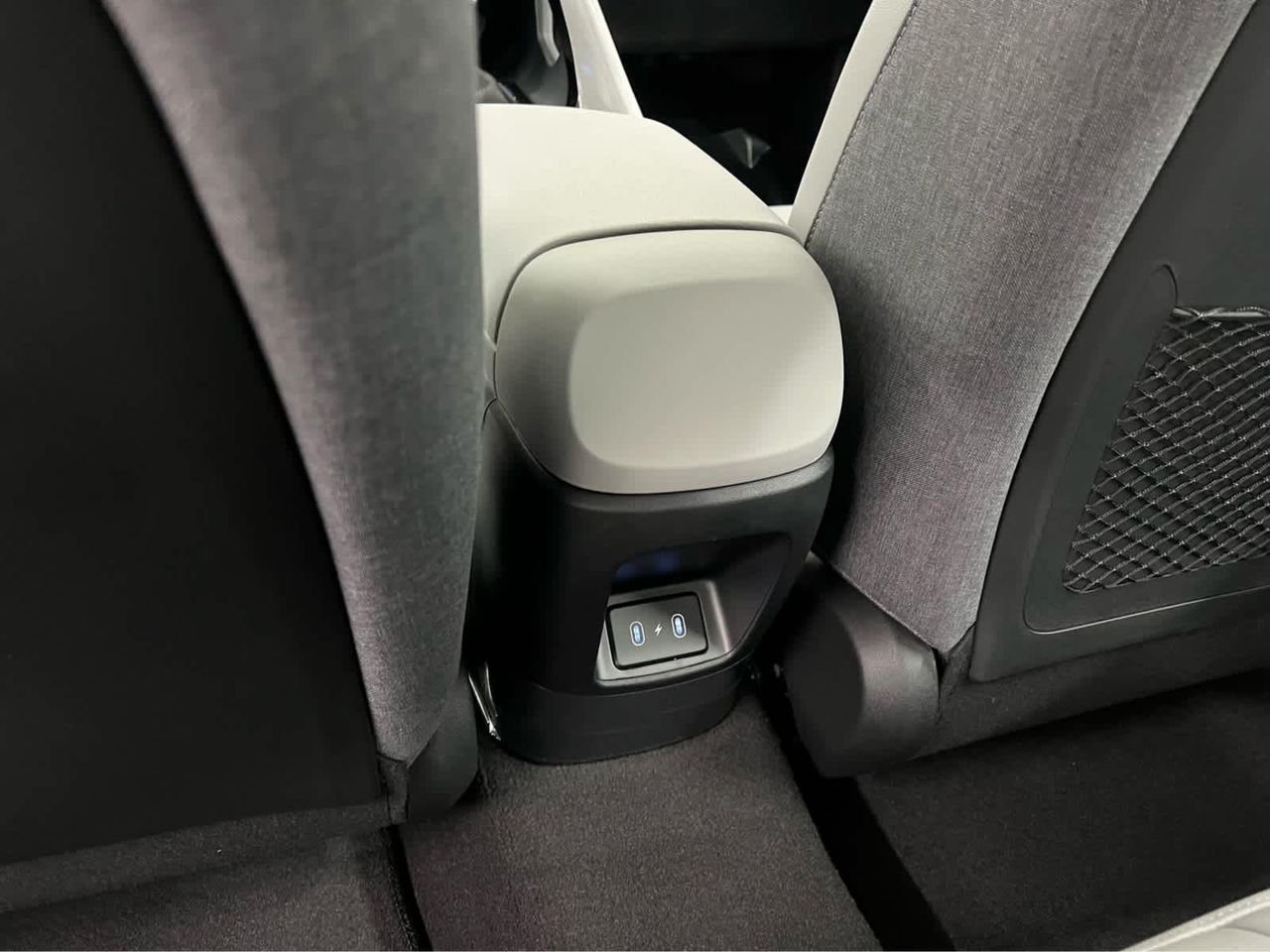 New 2026 Amazon Gray Hyundai Limited image 61