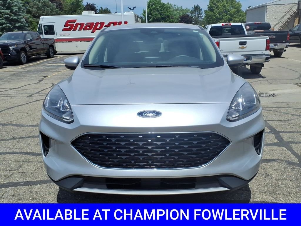 Used 2020 Silver Ford SE image 2