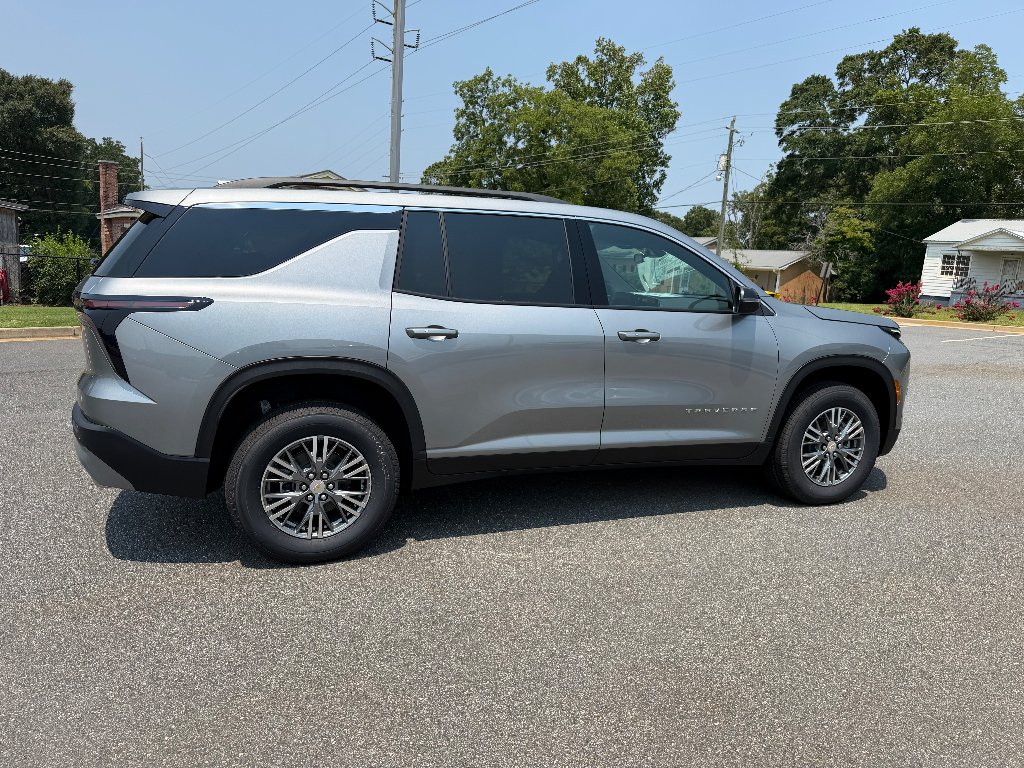 2026 Chevrolet Traverse LT - Photo 9