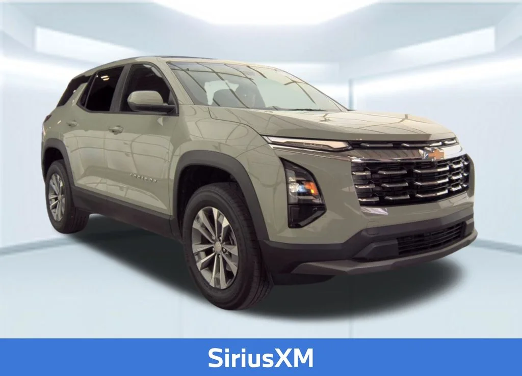 Used 2025 Green Chevrolet LT image 5