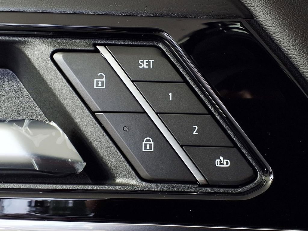 2026 GMC Yukon XL Denali - Photo 16