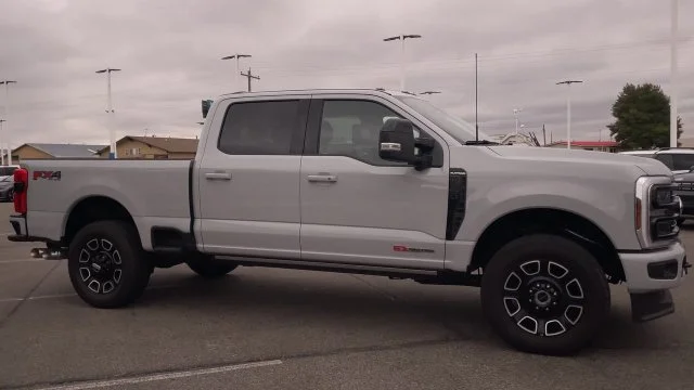Used 2026 White Ford Platinum image 3